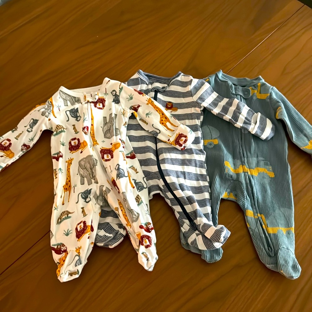 Carter’s Newborn Outfits
